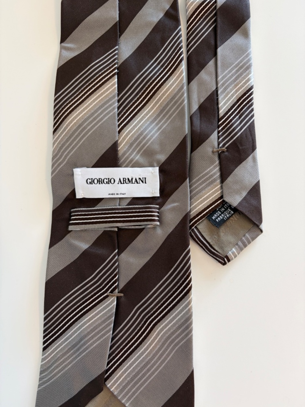 Giorgio Armani Italy 100% Silk Striped Tie - Picture 3 of 3